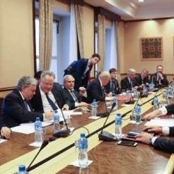 Bakan Çavuşoğlu Kıbrıs görüşmelerine katıldı