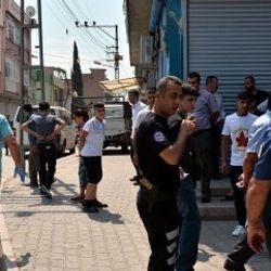 Adana'da iki grup çatıştı, biri çocuk 4 kişi yaralandı