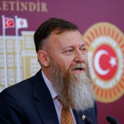 CHP'li Aytuğ Atıcı lisede alkol yasağına tepki gösterdi