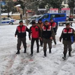 Bursa'da 3 kişi terör örgütü propagandasından gözaltında