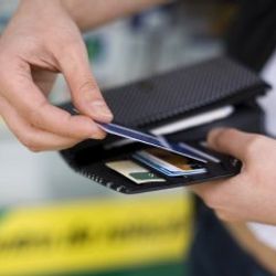 Bayramda kartlarla 4,9 milyar lira harcandı