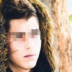 Instagram'dan küfür eden arkadaşını bıçakladı