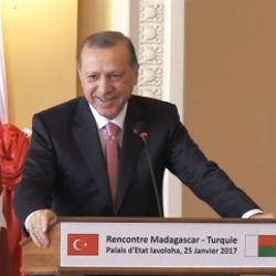 Erdoğan Madagaskar Cumhurbaşkanı'nın adını söylerken zorlandı