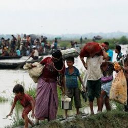 İngiltere Başbakanı May'dan Myanmar'a tepki