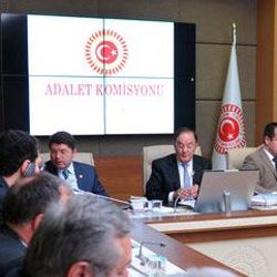 Adalet Komisyonu'nda gerilim