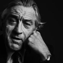 Robert De Niro Mevlana rolünde