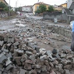 Aksaray'da sağanak hayatı gelç etti