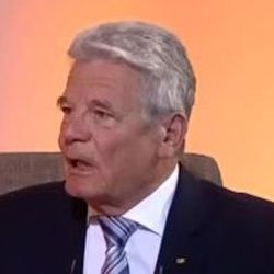 Almanya Cumhurbaşkanı Gauck'a dış politika yasağı