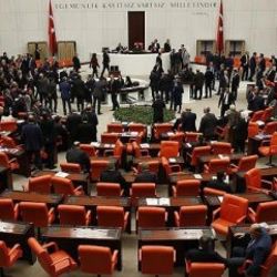 Anayasa teklifinin maddelerine geçilmesi kabul edildi