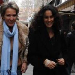 Arzum Onan'ın bileğindeki sargı hayranlarını korkuttu