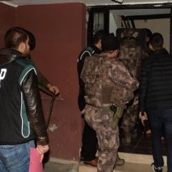 Adana’da uyuşturucu operasyonu: 27 gözaltı