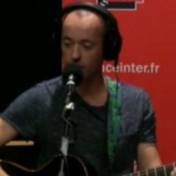 Fransız şarkıcıdan Reina saldırısına övgü