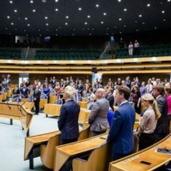 Hollanda parlamentosu Müslümanlara ayrımcılığı tartışmıyor