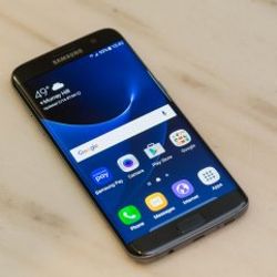 Samsung Android 7 güncellemesini durdurdu