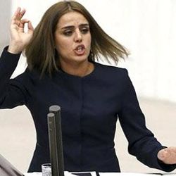 HDP'li Ayşe Acar Başaran serbest bırakıldı