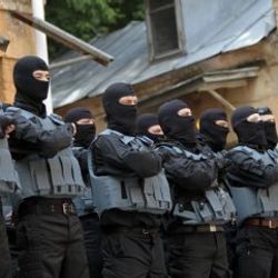 Ukrayna milliyetçileri Azov taburuna katıldı