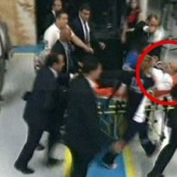 Bakan Fikri Işık konuşması sırasında fenalaştı