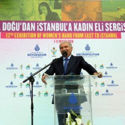Başkan Mevlüt Uysal, kadın üreticilerin sergisini açtı