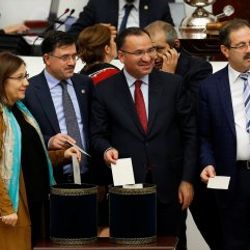 Bekir Bozdağ: Kabine girmeden gizli oy kullanabilirim