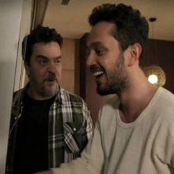 Beyaz Show'da Murat Boz'dan güldüren skeç - İzle