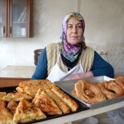 Bitlis'li kadın borçla kurduğu işte 4 kişiyi çalıştırıyor