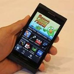 BlackBerry 10'un klavyesi tombul parmaklara göre