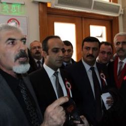 Bursa'daki Öğretmenler Günü kutlamasında arbede çıktı