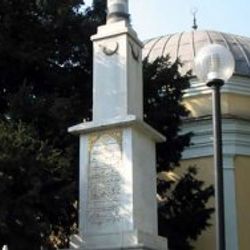 Bursa'da Osmanlı'yı işgalci gibi gösteren anıt kaldırıldı