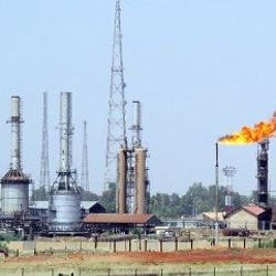 Kerkük'te petrol boru hatlarından ham petrol çalınıyor