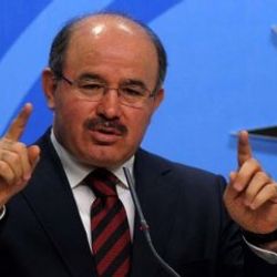Hüseyin Çelik: Kürtler kendi kaderini tayin etmeli