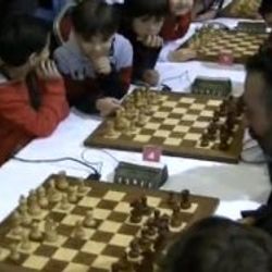 Cem Yılmaz 10 saniyede mat oldu
