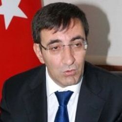 Türkiye'den Somali'ye 1 milyon dolarlık yardım çeki
