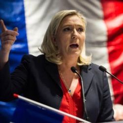 Fransa'da Le Pen'den sığınmacılar üzerinden seçim vaadi