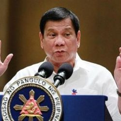 Duterte'den ABD'ye 'silah depolamayın' uyarısı