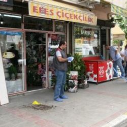 Teyzesine siper olan adam hayatını kaybetti