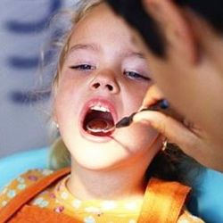Çarpık dişlerin nedeni genetik olabilir