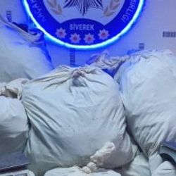 Saman balyaları arasında 345 kilo esrar bulundu