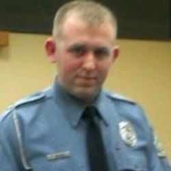 Ferguson'da siyahi genci öldüren polis istifa etti İZLE