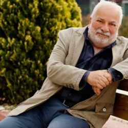 Zeki Alasya: Oscarı alacak filmi Cem Yılmaz yapacak