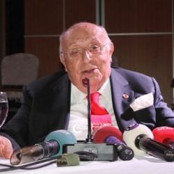 Süleyman Demirel: 100'üncü yaşımı görmek istiyorum İZLE