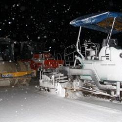Ağrı'da kar nedeniyle yollar ulaşıma kapandı