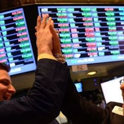 Standard & Poor's 500 ve Dow Jones Endeksleri rekor kırdı