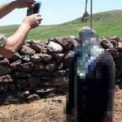 Ağrı'da bir kadın evinin bahçesinde asılı bulundu