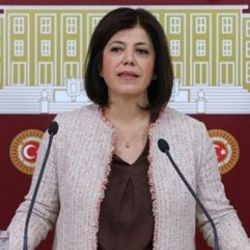 Gözaltına alınan HDP'li vekiller serbest kaldı