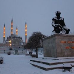 Kar kalınlığı Edirne'de 47 santimetreye ulaştı