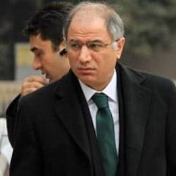 Efkan Ala'nın portresi