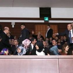 Efkan Ala'nın hemşehrilerine Milliyet'ten çirkin yorum