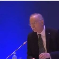 Ekmeleddin İhsanoğlu'nun kalp krizi geçirdiği anlar