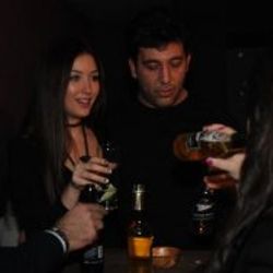 Emre Kınay kendisinden 20 yaş küçük sevgilisi Şahika'yla