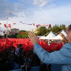 Cumhurbaşkanı Erdoğan meydanlara iniyor
